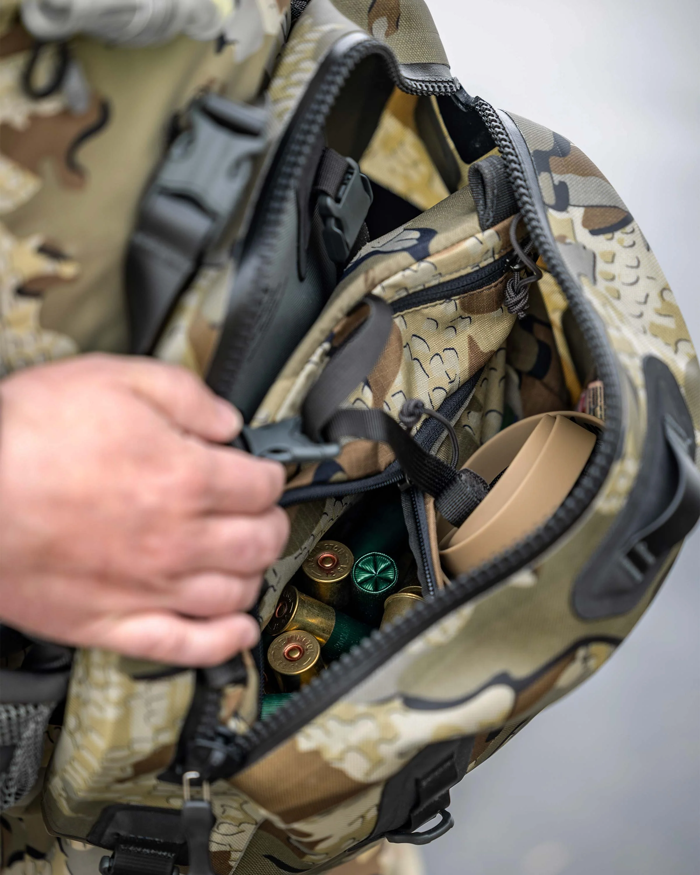 DeltaStorm 800 Submersible Waistpack | Coyote Brown - Image 8