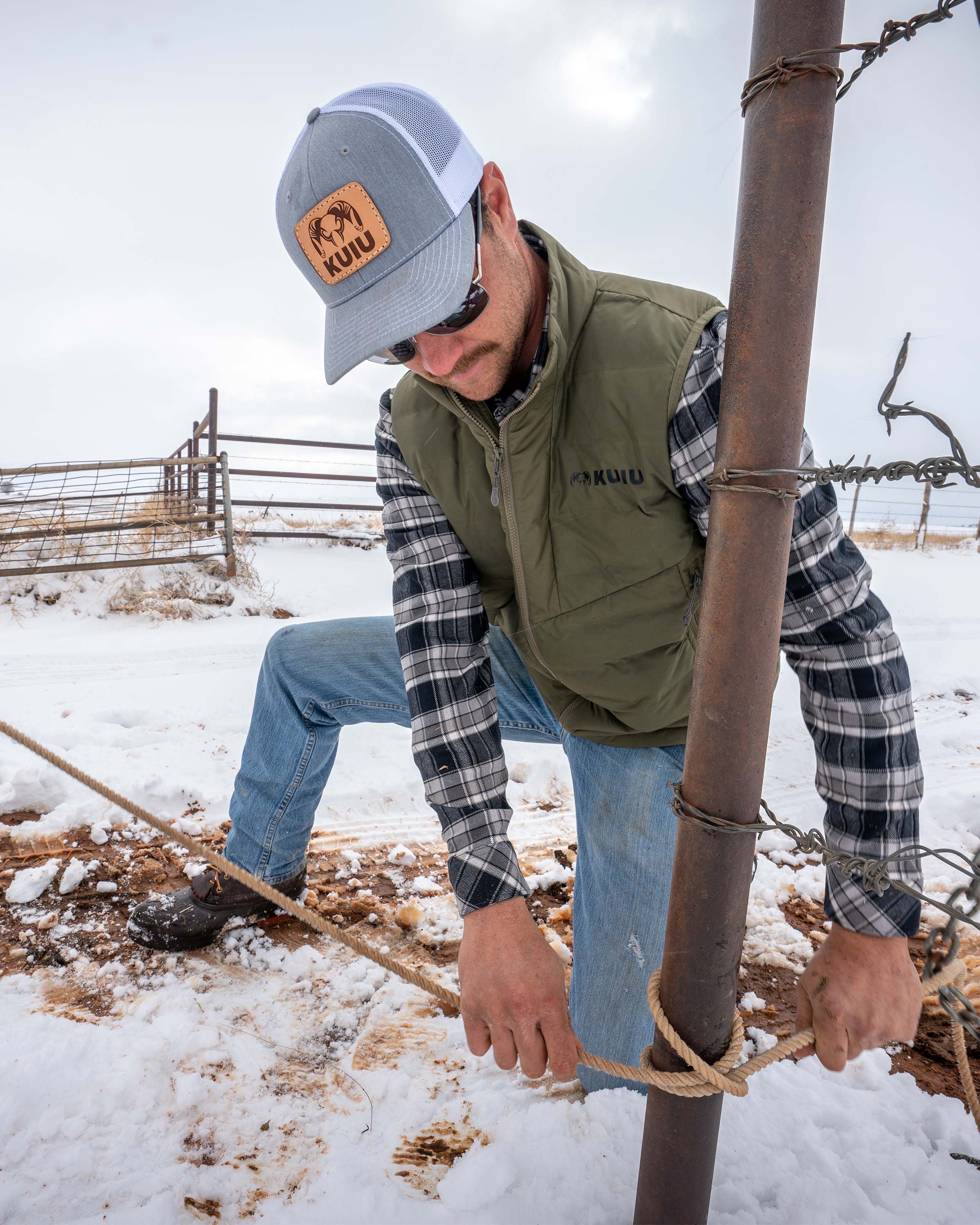 Elements Vest | Gunmetal - Image 4