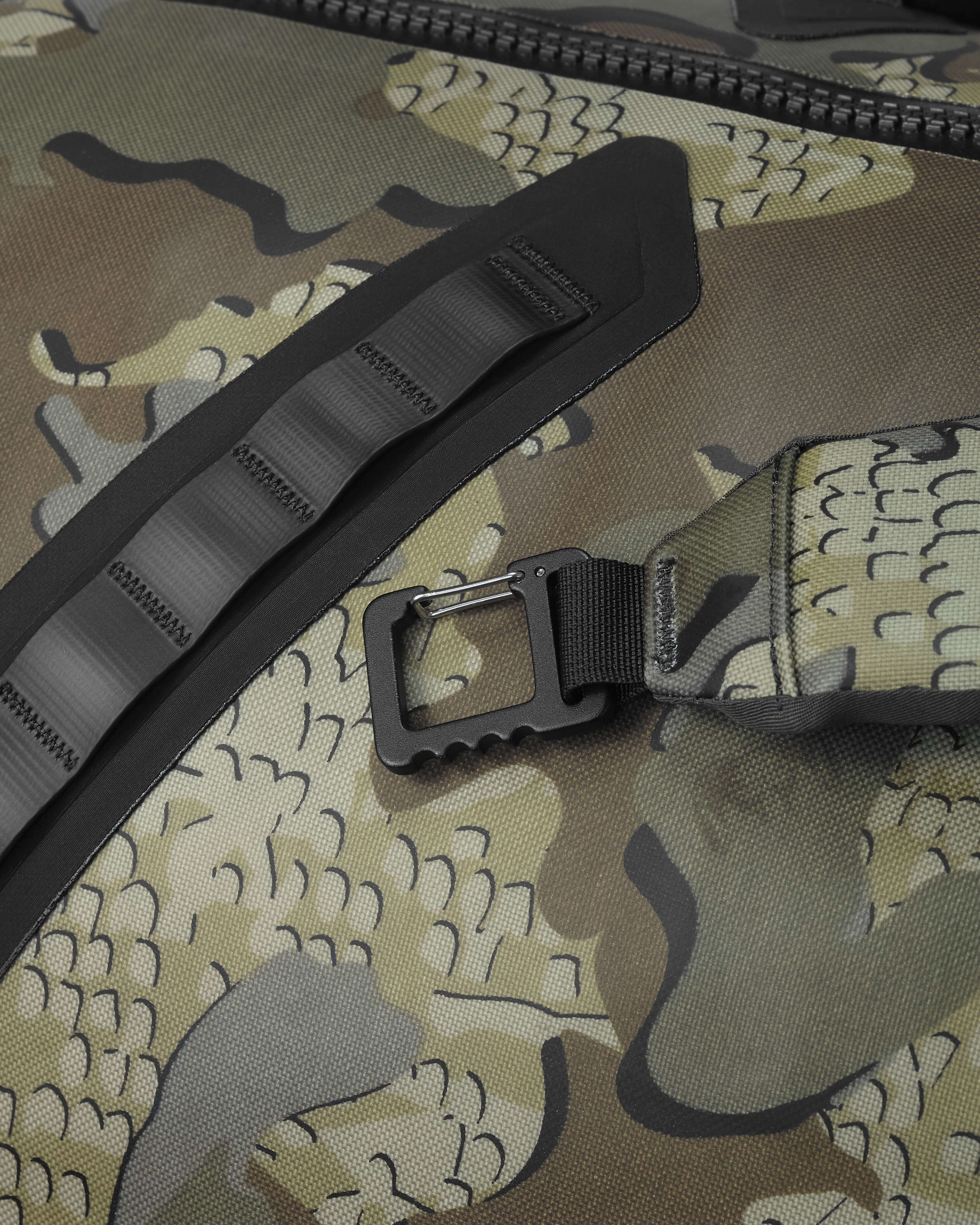 Kodiak 6600 Submersible Duffel | Stone - Image 10