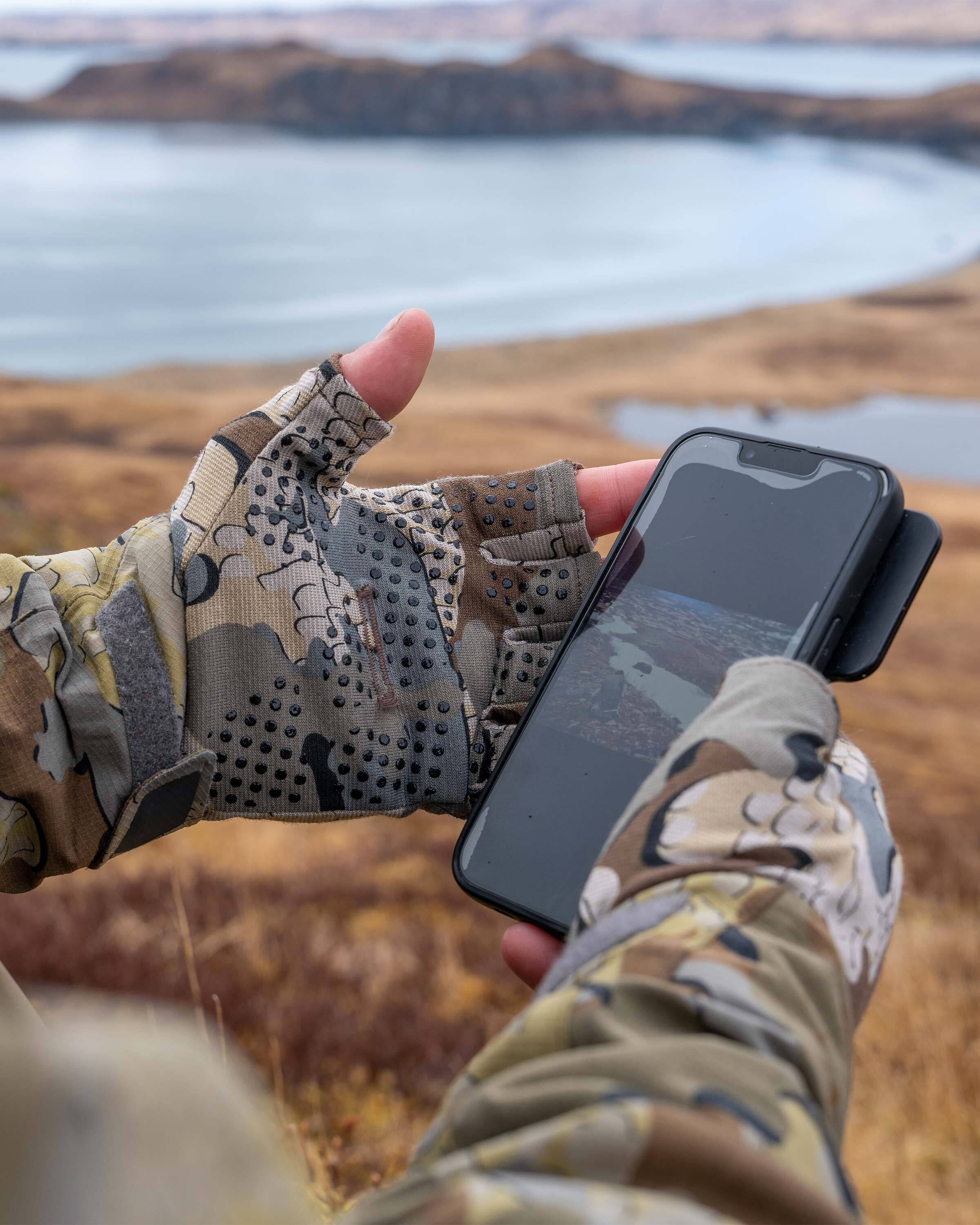 ULTRA Merino 210 Fingerless Glove | Verde - Image 7